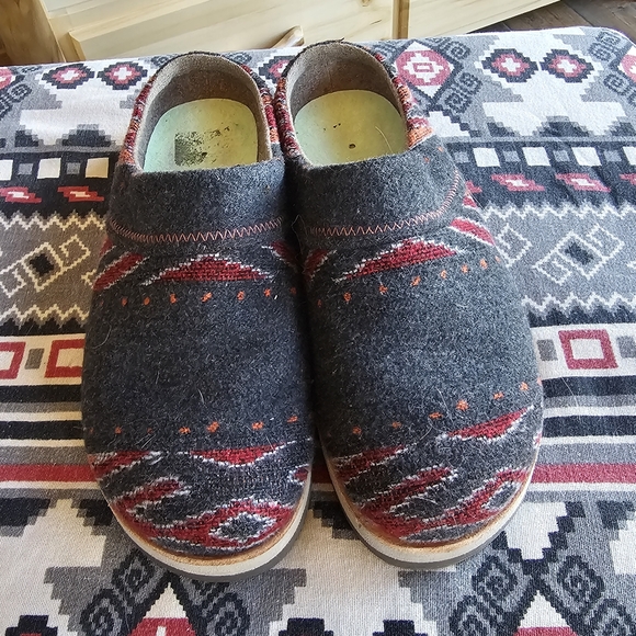 Merrell Shoes - Merrell Slipon Clog Aztec Size 7.5